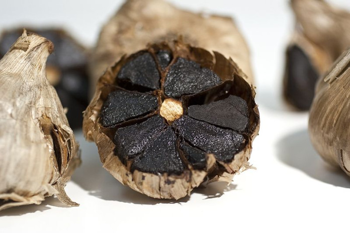 khasiat-bawang-hitam