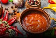 Sambal di wadah